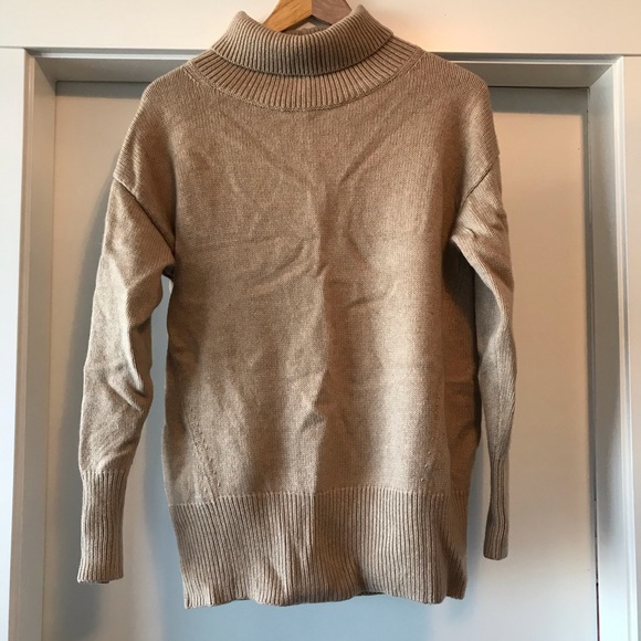 Aritzia Babaton Cashmere Sweater - Picture 1 of 4